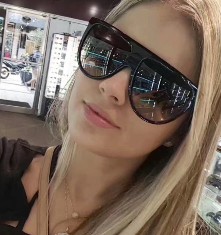 Gradient Lens Sunglasses: Style Meets UV Protection