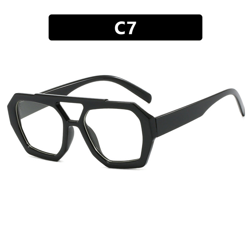 Big Frame Leopard Sunglasses - Bold Style & UV Protection - C7