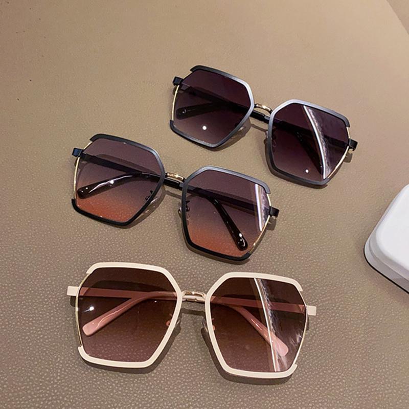 Vintage Half-Frame Oversized Sunglasses - Trendy & Protective